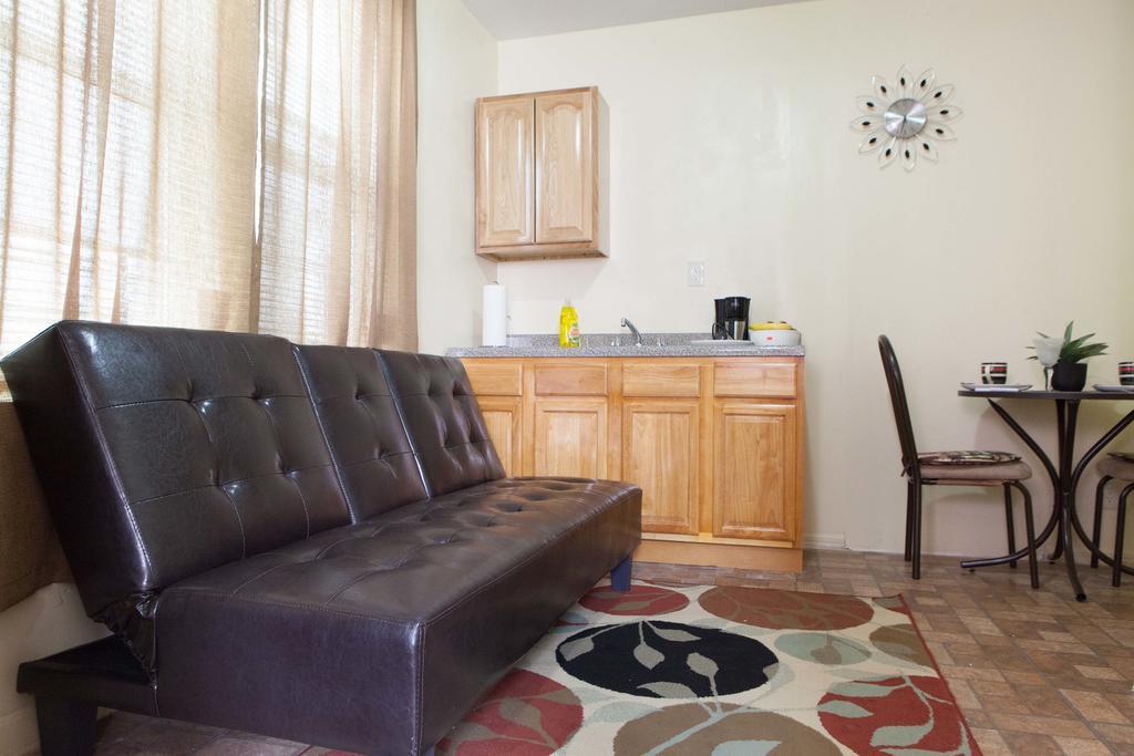 Studio, One And Two Bedroom Apartments - Bronx New York Eksteriør bilde