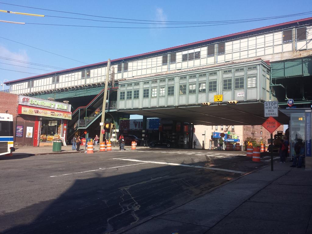 Studio, One And Two Bedroom Apartments - Bronx New York Eksteriør bilde