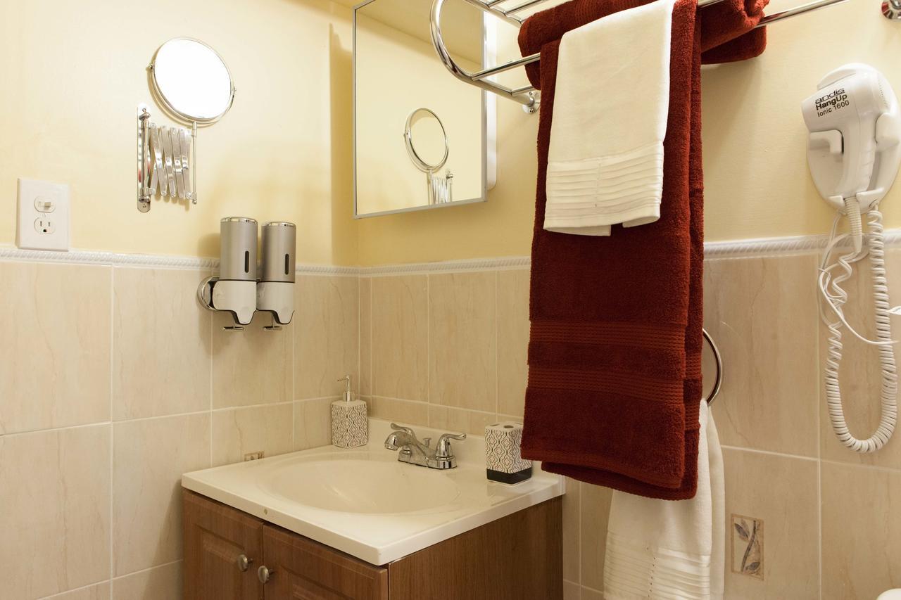 Studio, One And Two Bedroom Apartments - Bronx New York Eksteriør bilde